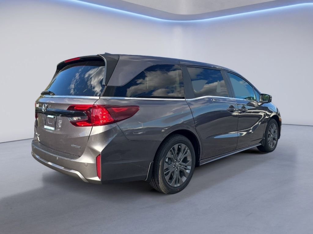 New 2026 Honda Odyssey Touring image 6