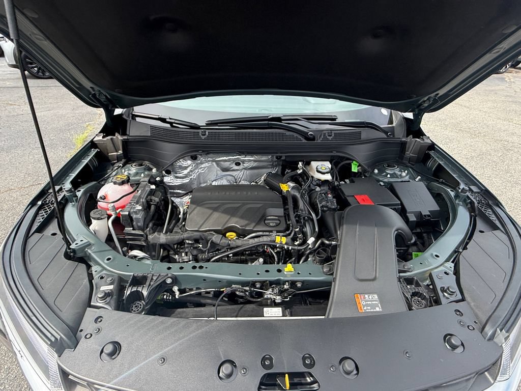 New 2026 Chevrolet Trax LT w/ Sunroof Package FWD image 28