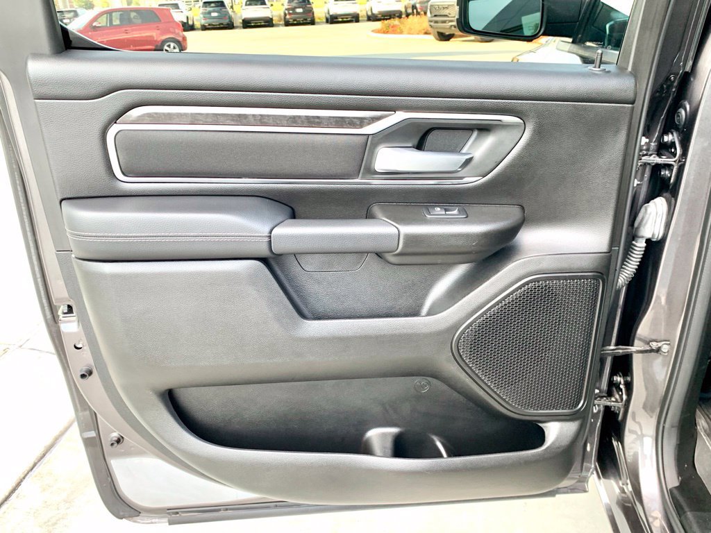 Used 2024 RAM 1500 Big Horn AWD/4WD image 17