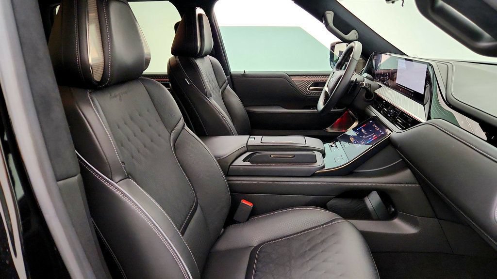 Used 2025 INFINITI QX80 Autograph AWD/4WD image 25