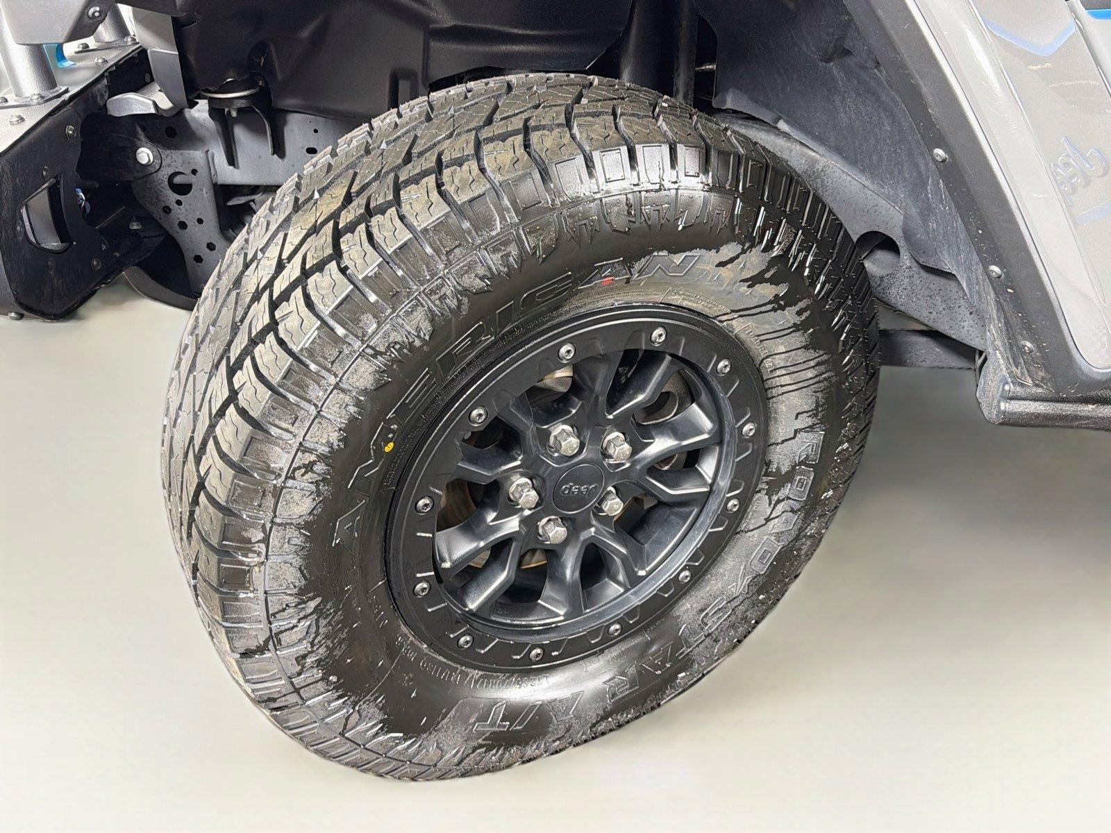 Used 2023 Jeep Wrangler Unlimited Rubicon 4xe AWD/4WD image 38