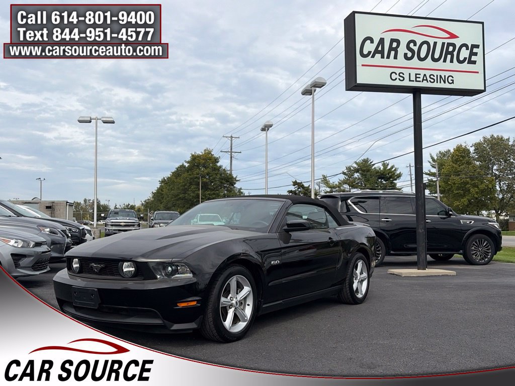 Used 2012 Ford Mustang GT Premium w/ HID Headlamps & Security Pkg RWD image 1