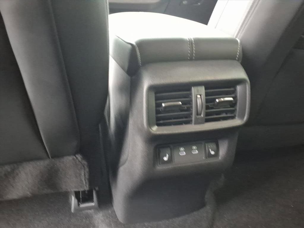 New 2026 Nissan Murano Platinum image 28