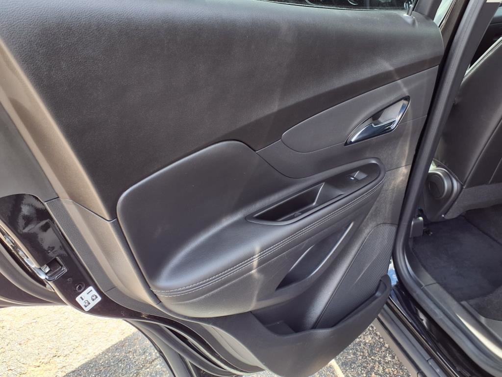 Used 2022 Buick Encore Preferred w/ Safety Package image 7