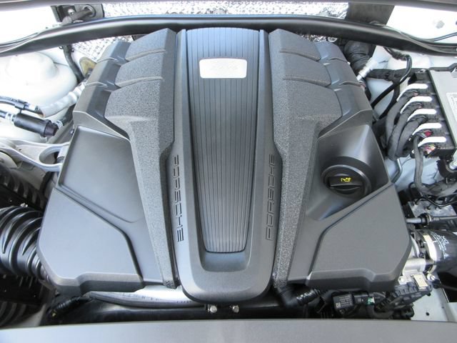 Used 2022 Porsche Macan GTS AWD/4WD image 47
