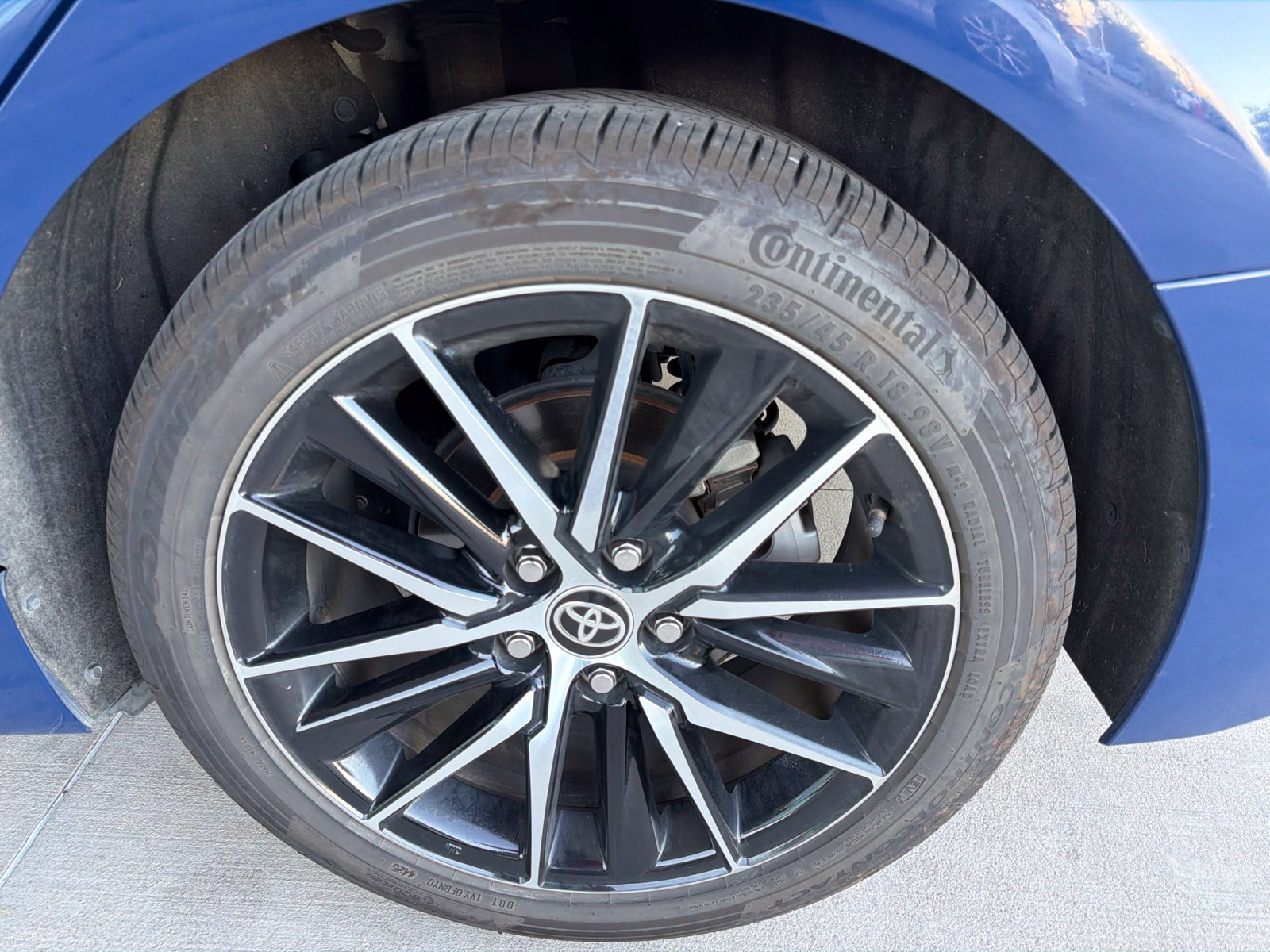 Used 2024 Toyota Camry SE FWD image 4