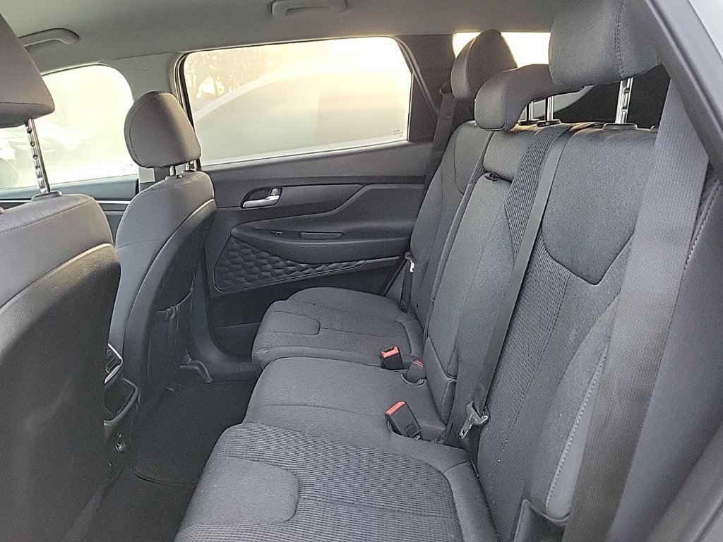 Used 2020 Hyundai Santa Fe SEL w/ Cargo Package AWD/4WD image 16