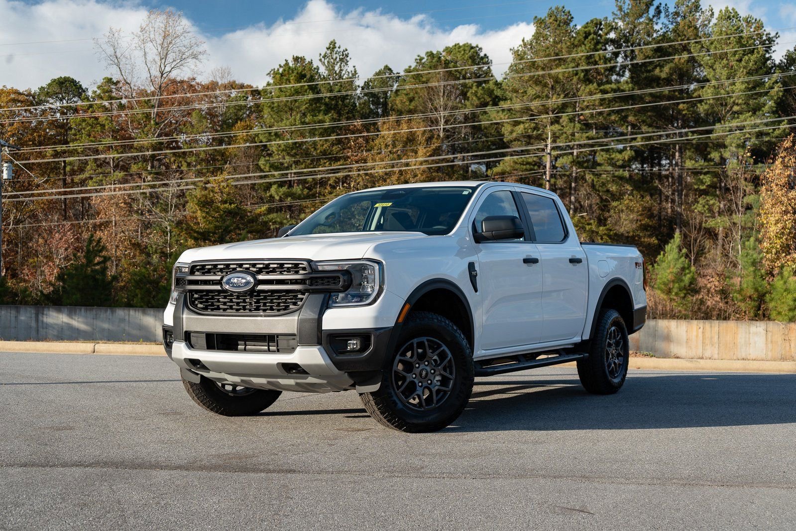 New 2025 Ford Ranger XLT w/ FX4 Off-Road Package
