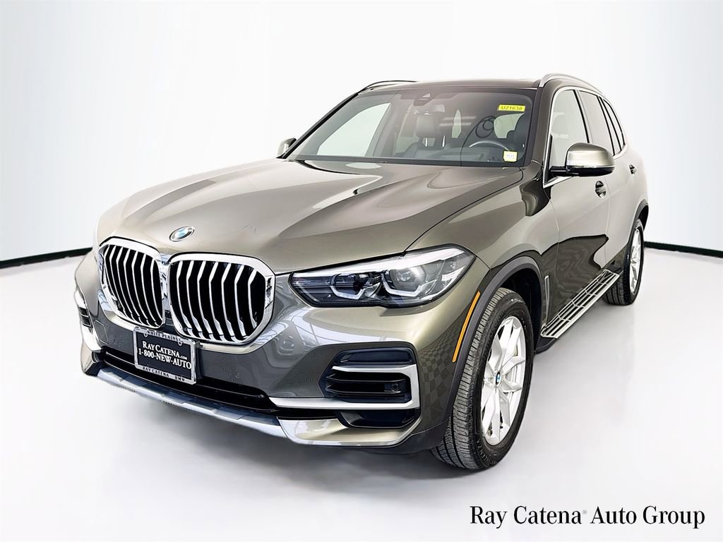 Used 2022 BMW X5 xDrive40i w/ Premium Package image 3