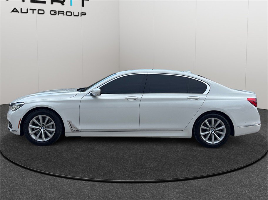 Used 2018 BMW 750i xDrive AWD/4WD image 5