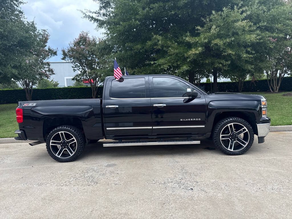 Used 2015 Chevrolet Silverado 1500 LTZ Z71 w/ LTZ Plus Package AWD/4WD image 2