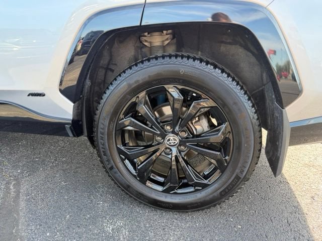 Used 2023 Toyota RAV4 XSE AWD/4WD image 18