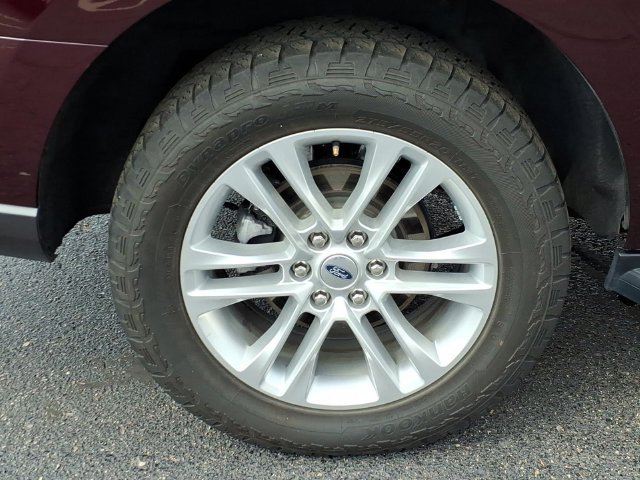 Used 2024 Ford Expedition XLT AWD/4WD image 8