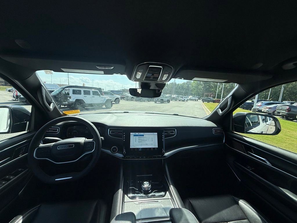 Used 2024 Jeep Wagoneer 4WD image 12