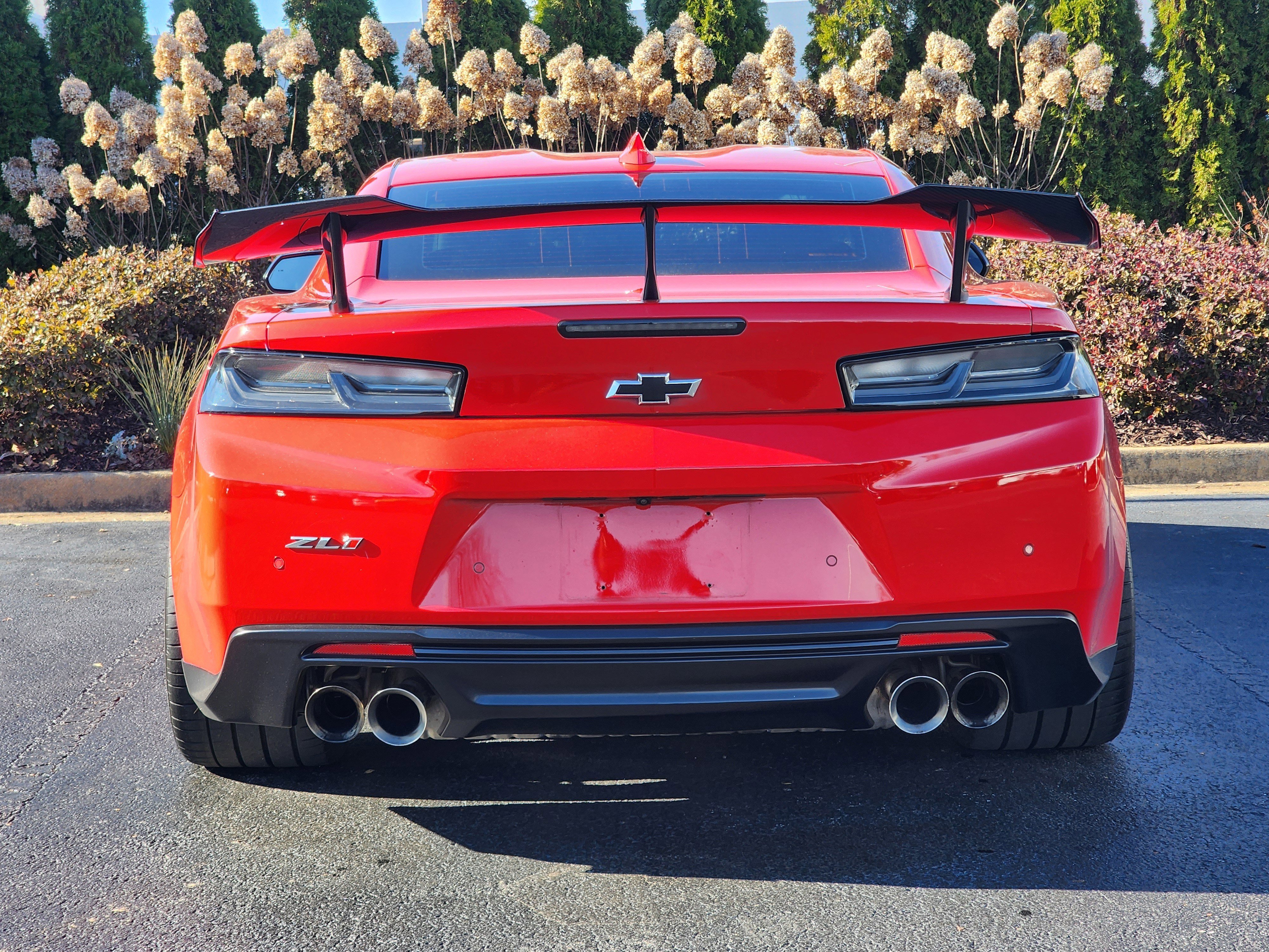 Used 2018 Chevrolet Camaro ZL1 image 9