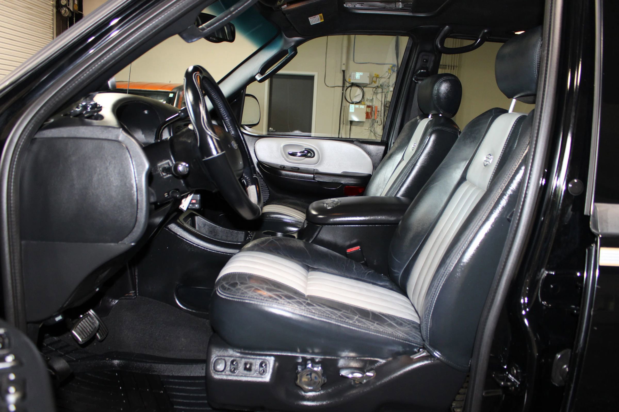 Used 2003 Ford F150 Harley-Davidson RWD image 9