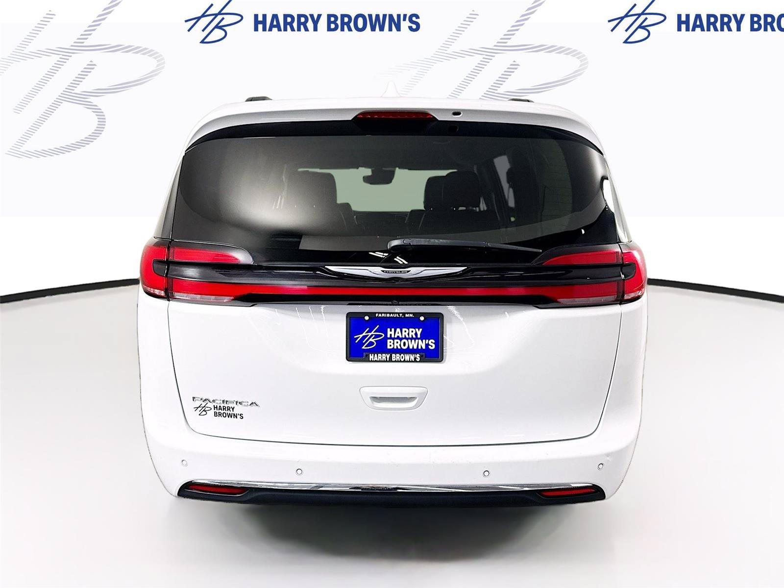 Used 2022 Chrysler Pacifica Touring-L FWD image 30