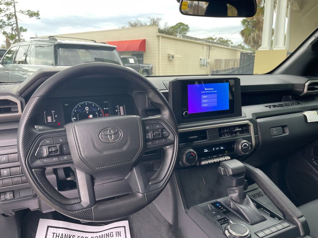 Used 2025 Toyota Tacoma SR image 13