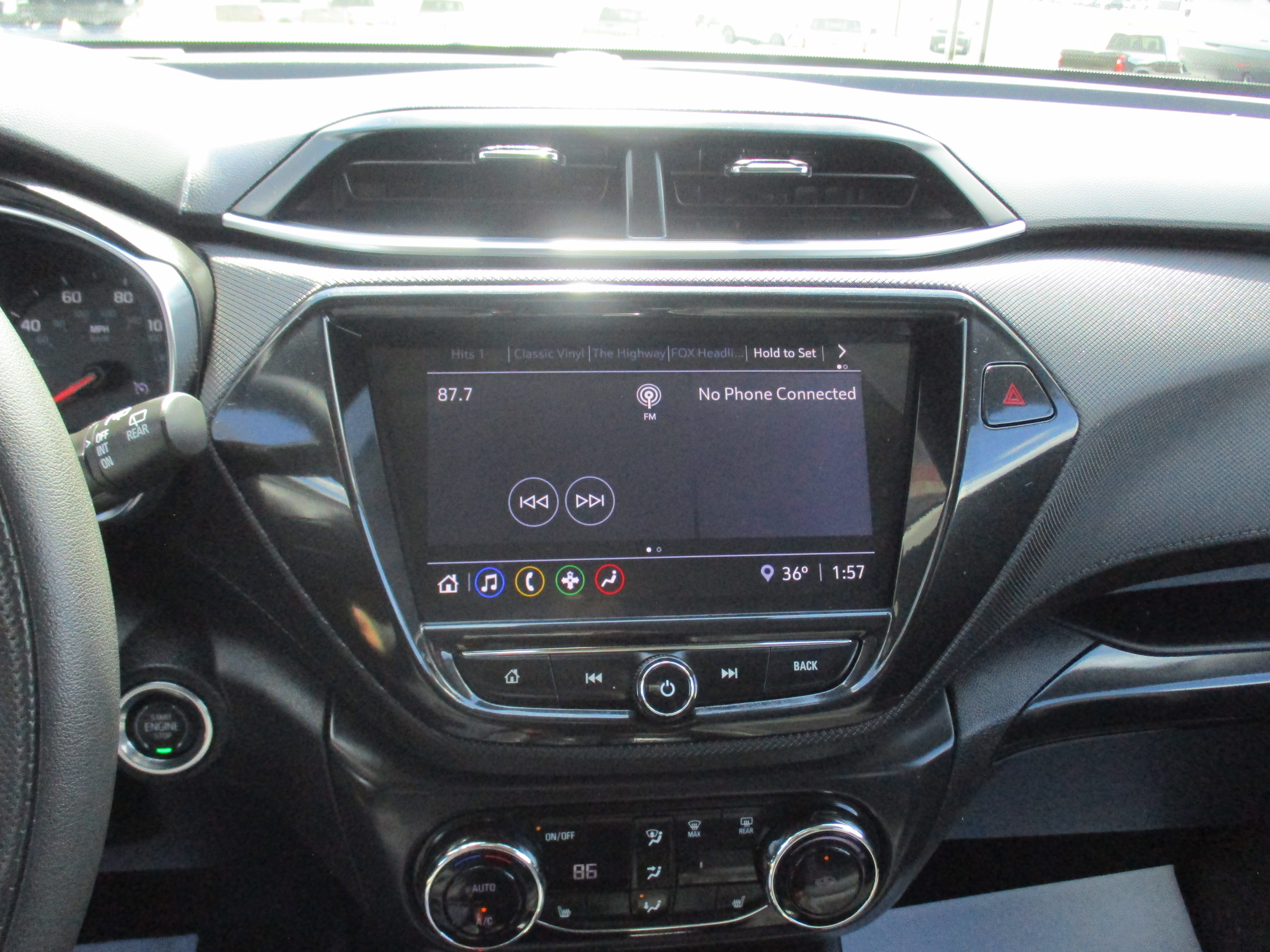 Certified 2023 Chevrolet TrailBlazer LT w/ Convenience Package image 17