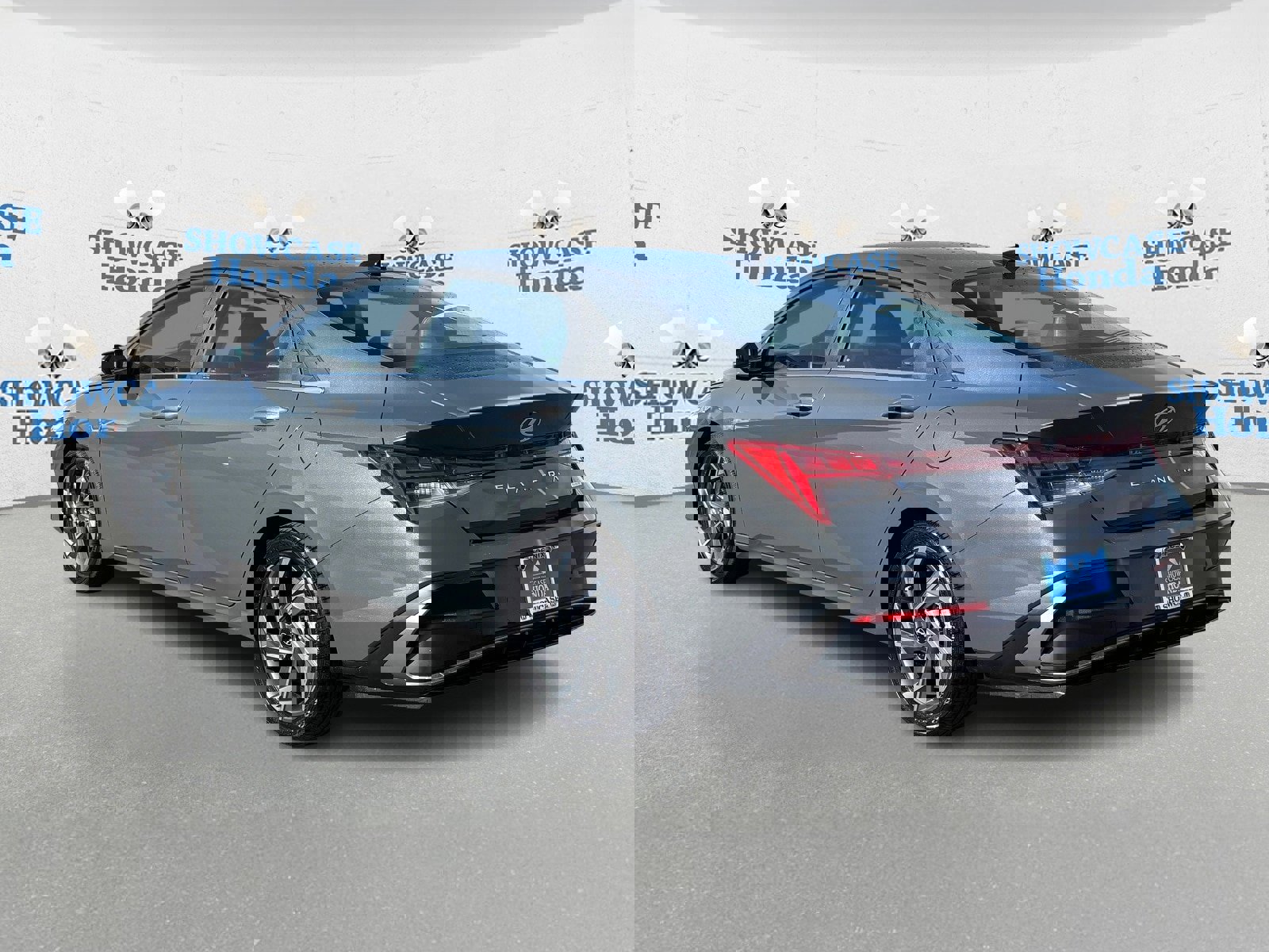 Used 2024 Hyundai Elantra Limited image 5