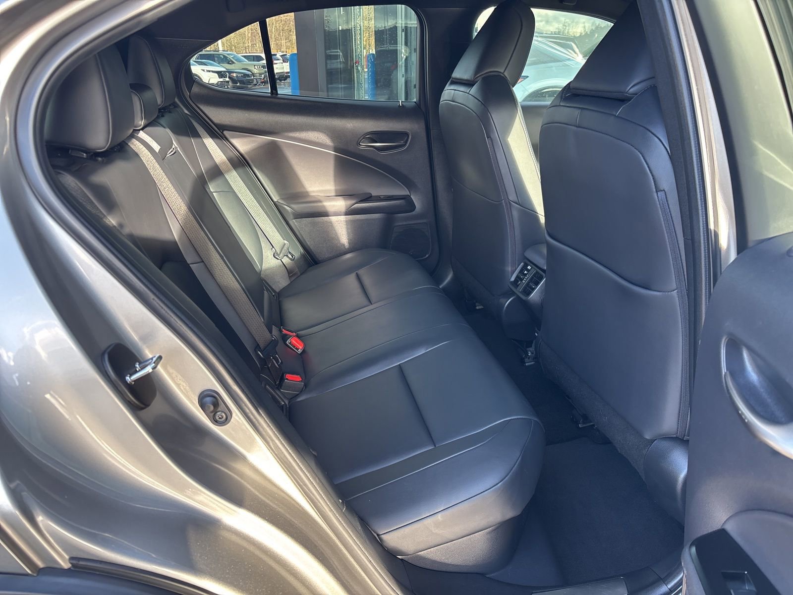Used 2022 Lexus UX 250h w/ Accessory Package (Z2) image 15