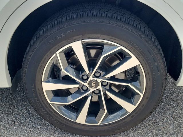 Certified 2023 Audi Q5 2.0T Premium Plus w/ Premium Plus Package image 10