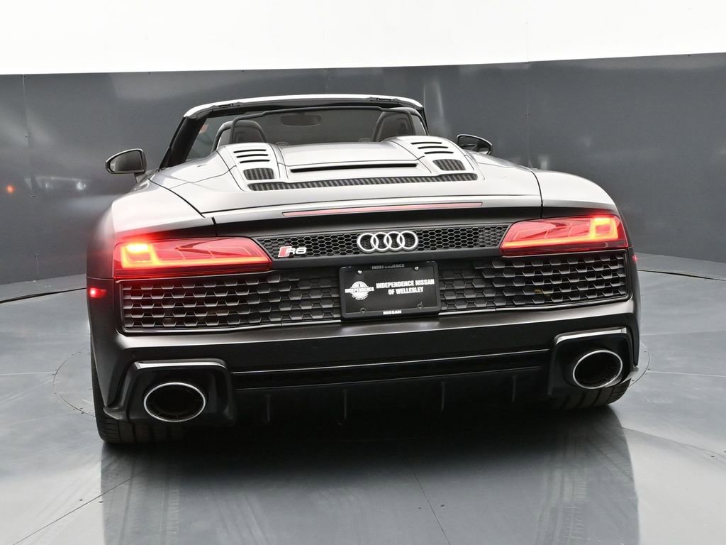 Used 2021 Audi R8 V10 w/ Premium Package image 5
