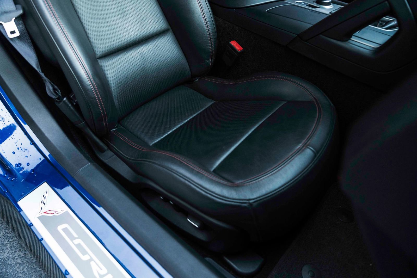 Used 2018 Chevrolet Corvette Z06 image 38