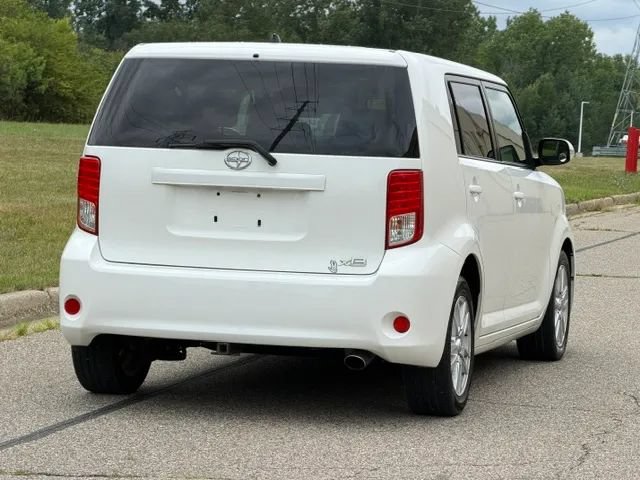 Used 2012 Scion xB FWD image 29