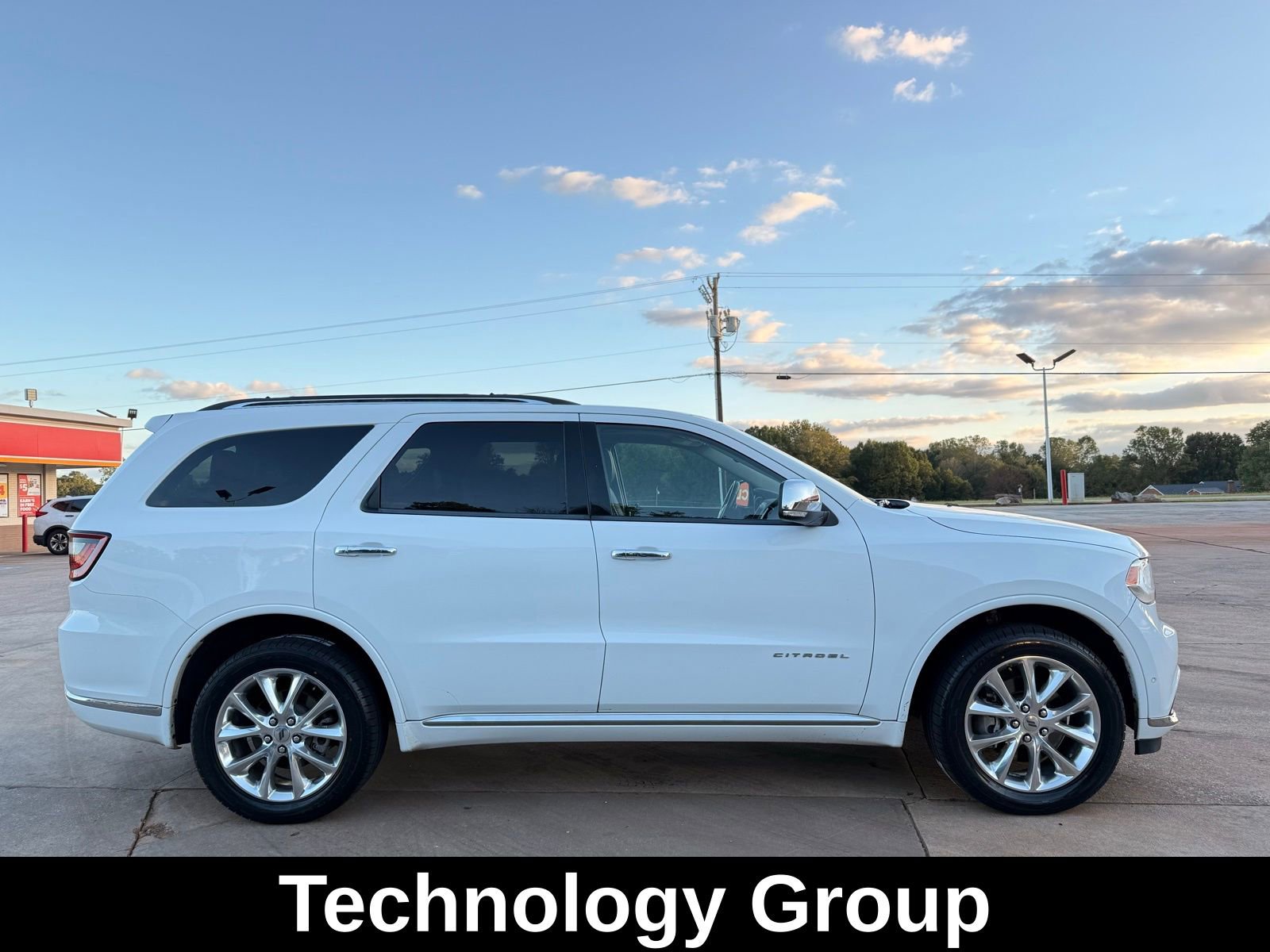 Used 2019 Dodge Durango Citadel w/ Technology Group AWD/4WD image 6
