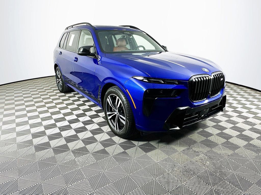 Used 2024 BMW X7 M60i AWD/4WD image 2