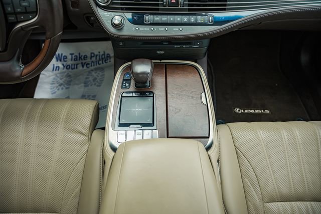 Used 2020 Lexus LS 500 AWD w/ Interior Upgrade Package image 33