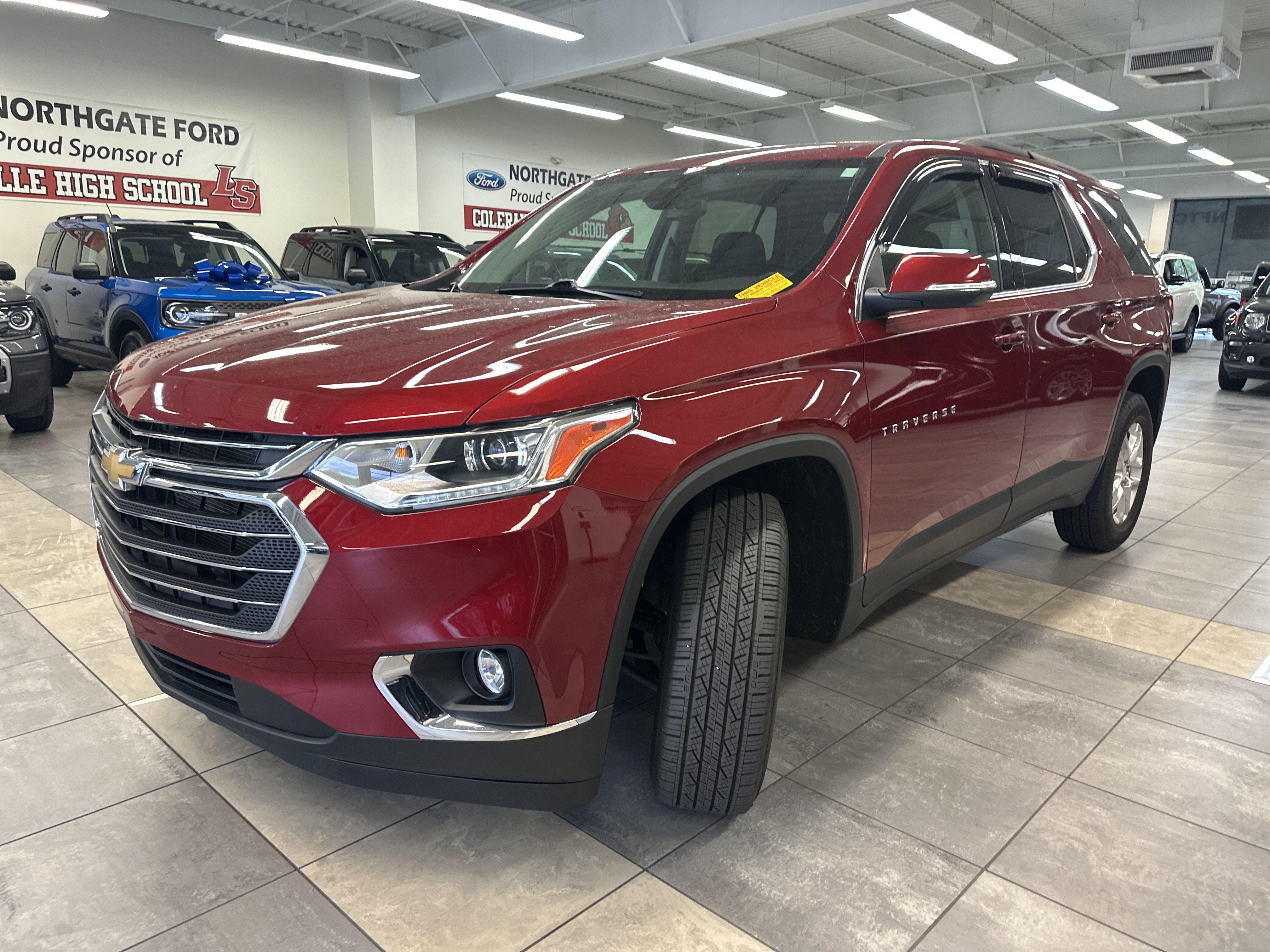 Used 2021 Chevrolet Traverse LT FWD image 13
