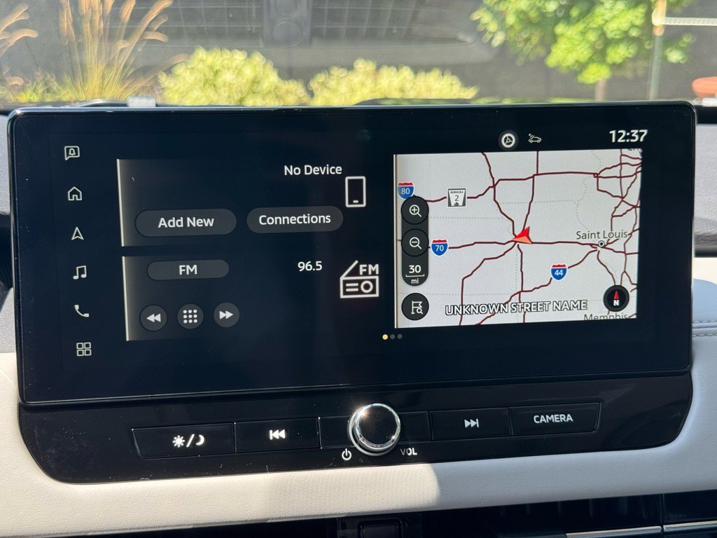 Used 2025 Mitsubishi Outlander AWD image 32