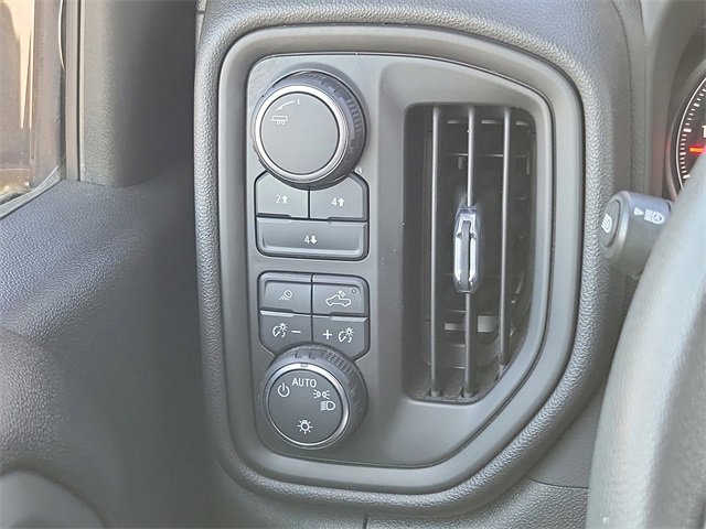 Certified 2024 Chevrolet Silverado 2500 Custom w/ Custom Value Package image 20