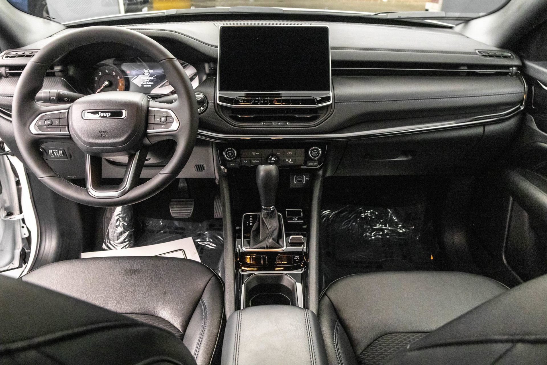 Used 2026 Jeep Compass Latitude image 30