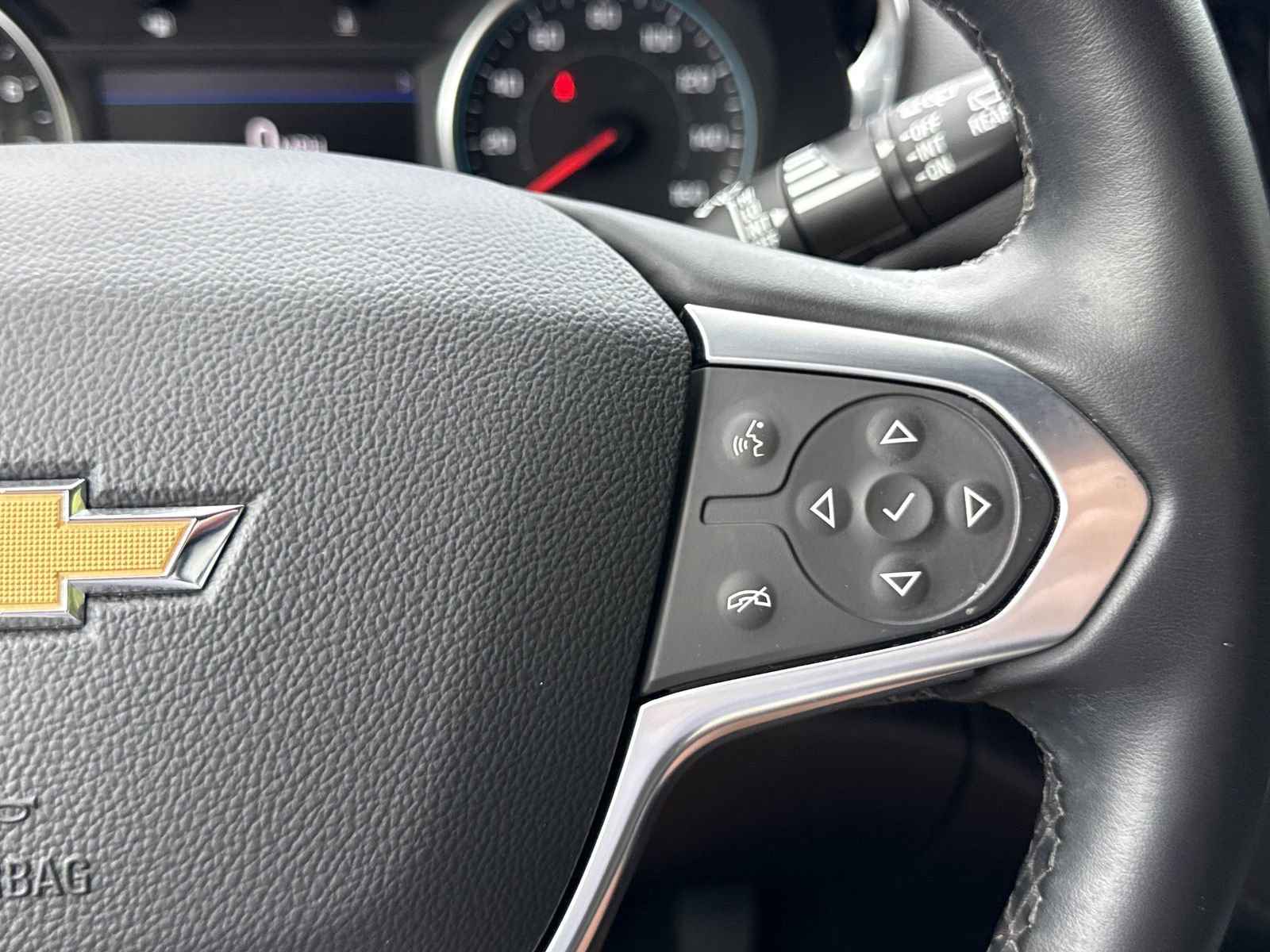 Used 2023 Chevrolet Traverse LT FWD image 22