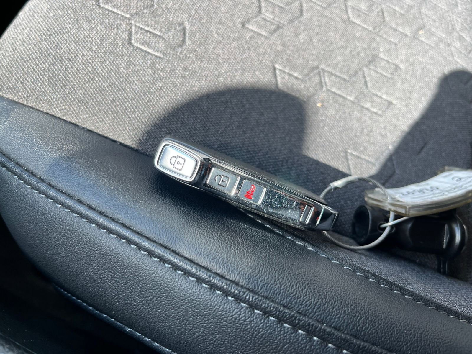 Used 2025 Kia Seltos S image 22