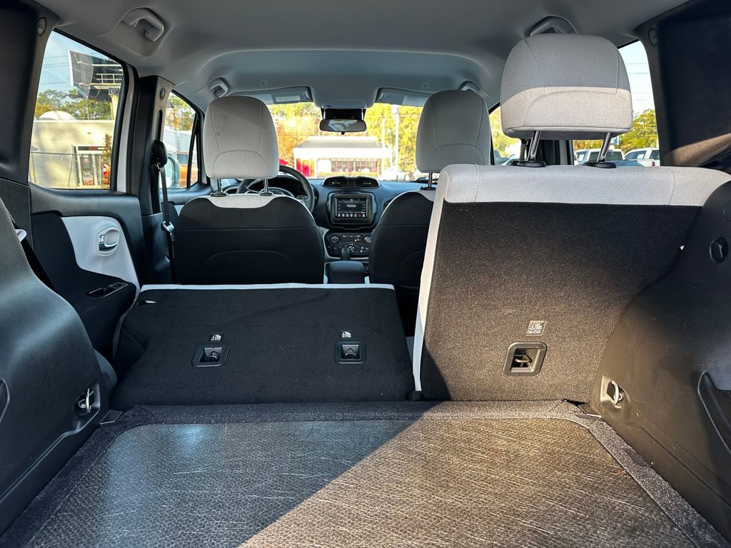 Used 2021 Jeep Renegade Latitude image 46