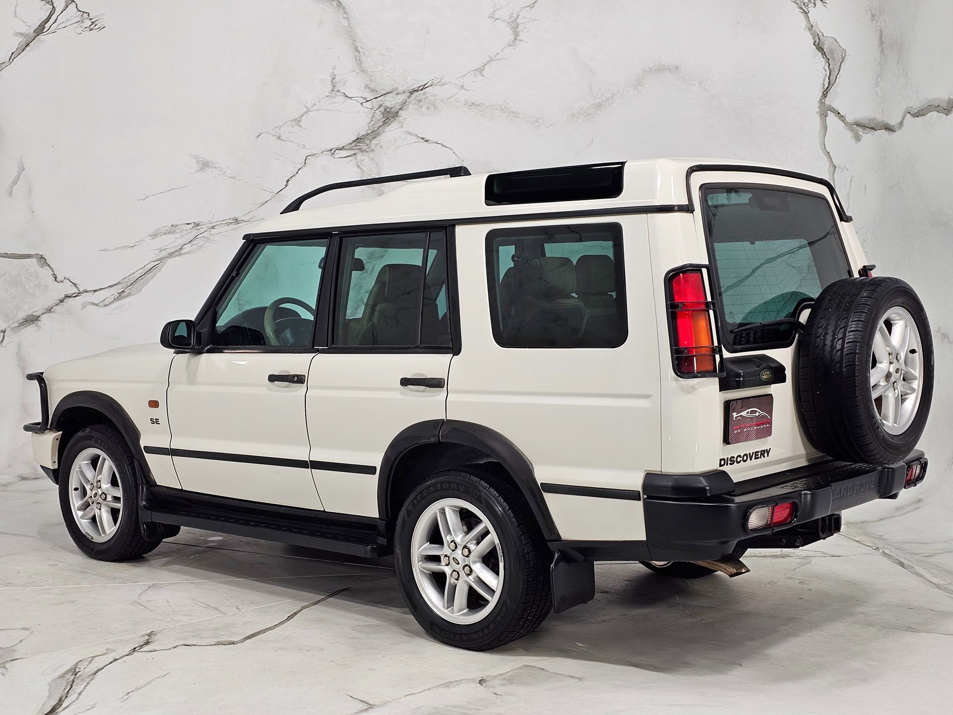 Used 2003 Land Rover Discovery SE image 9