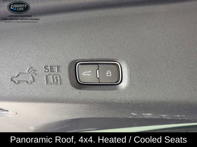 Used 2025 Ford Expedition Max Platinum AWD/4WD image 17