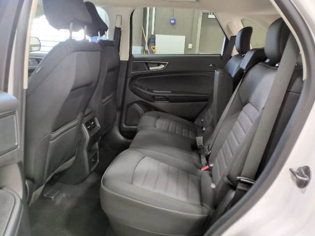 Used 2024 Ford Edge SE w/ Black Appearance Package image 18