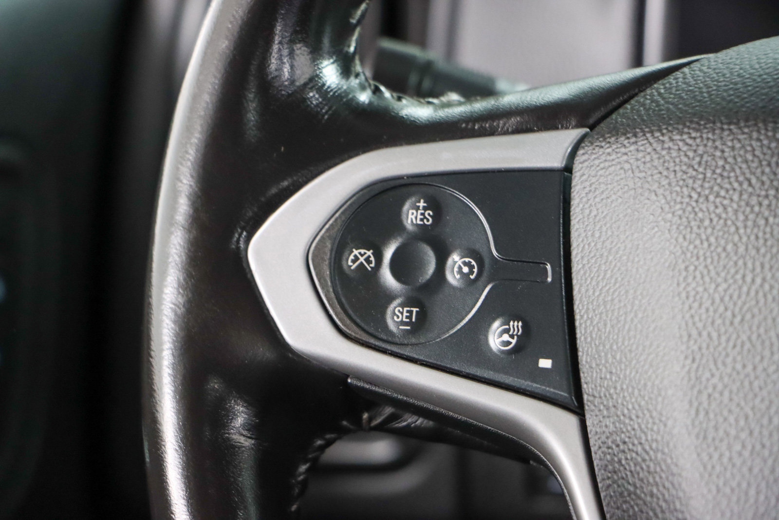 Used 2022 Chevrolet Colorado LT image 14