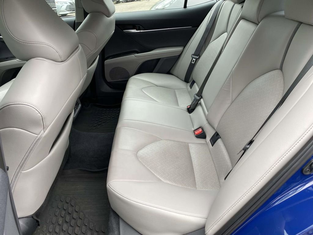 Used 2024 Toyota Camry XLE FWD image 12