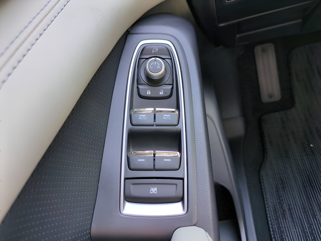 Used 2025 Subaru Ascent Limited AWD/4WD image 19