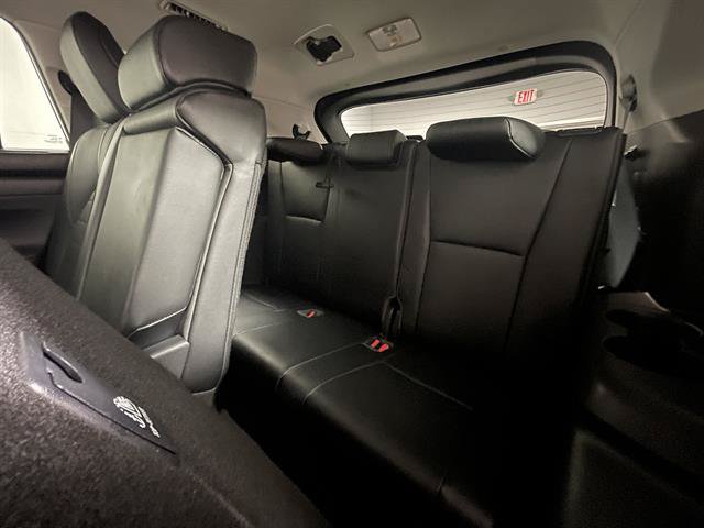 Certified 2020 Toyota Highlander XLE AWD/4WD image 12