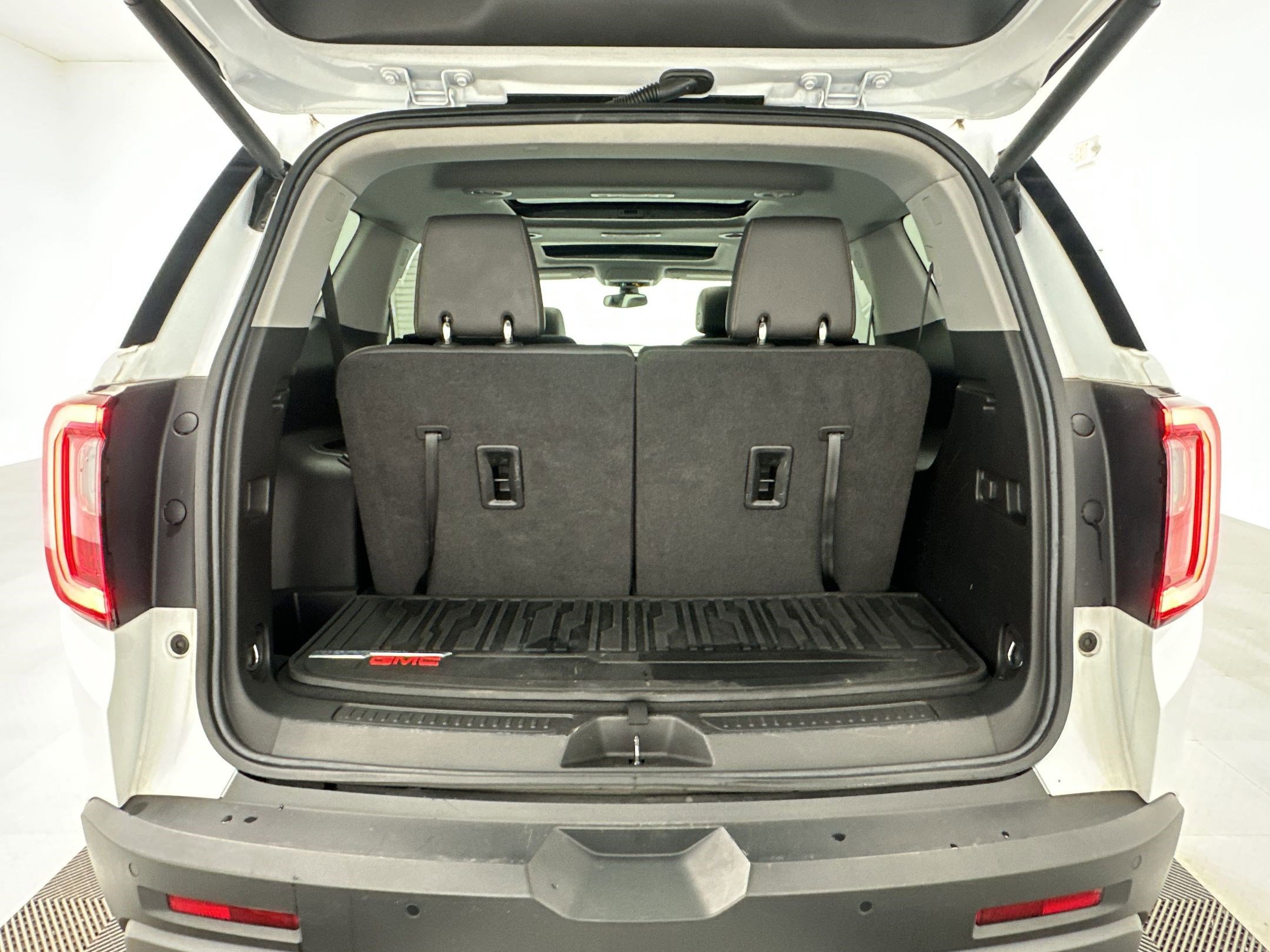 Certified 2023 GMC Acadia AT4 w/ Technology Package AWD/4WD image 34