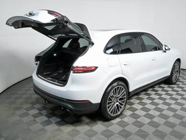 Used 2023 Porsche Cayenne image 31