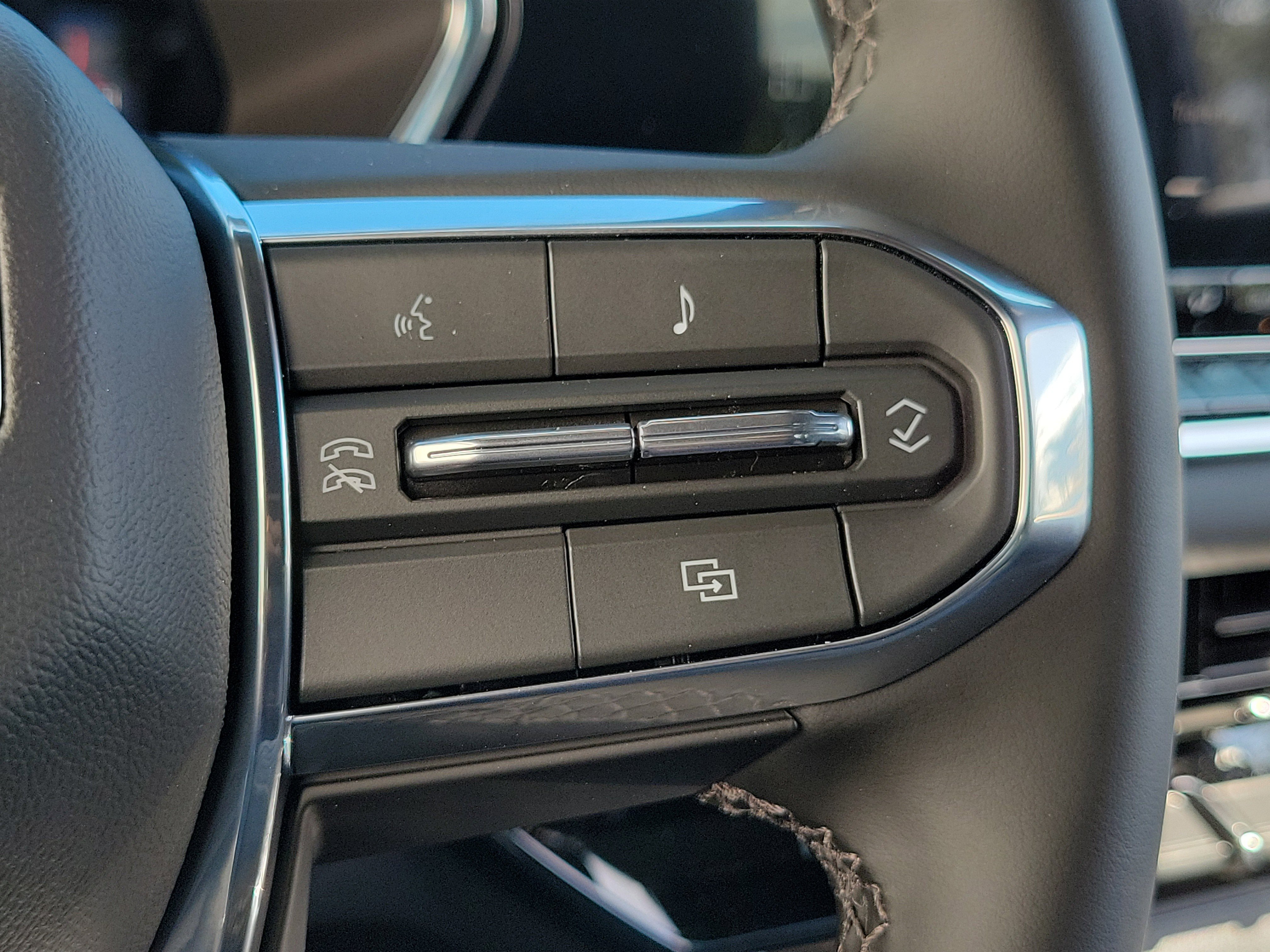 New 2026 GMC Canyon Elevation w/ Convenience Package image 25