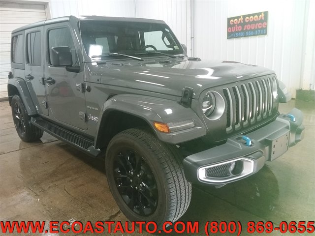 Used 2023 Jeep Wrangler Sahara w/ Cold Weather Group AWD/4WD image 3